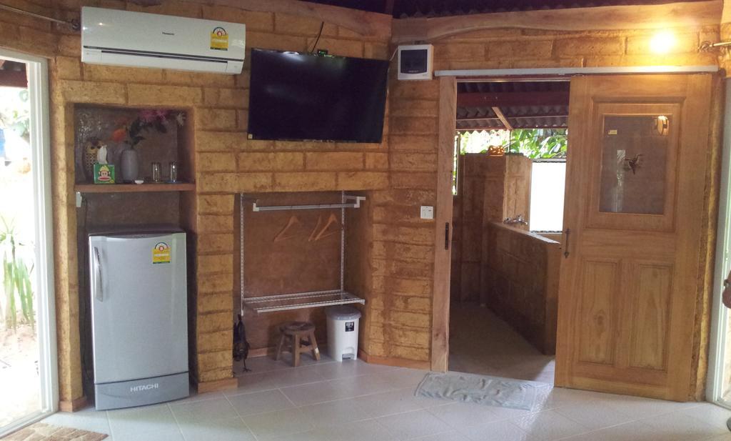 Baandin Chiewlarn Hotel Ban Tha Khun Bilik gambar